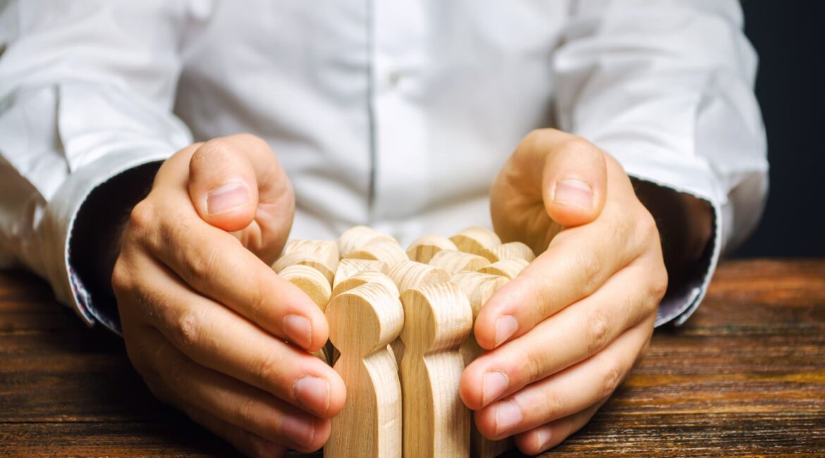 how to retain real estate agents